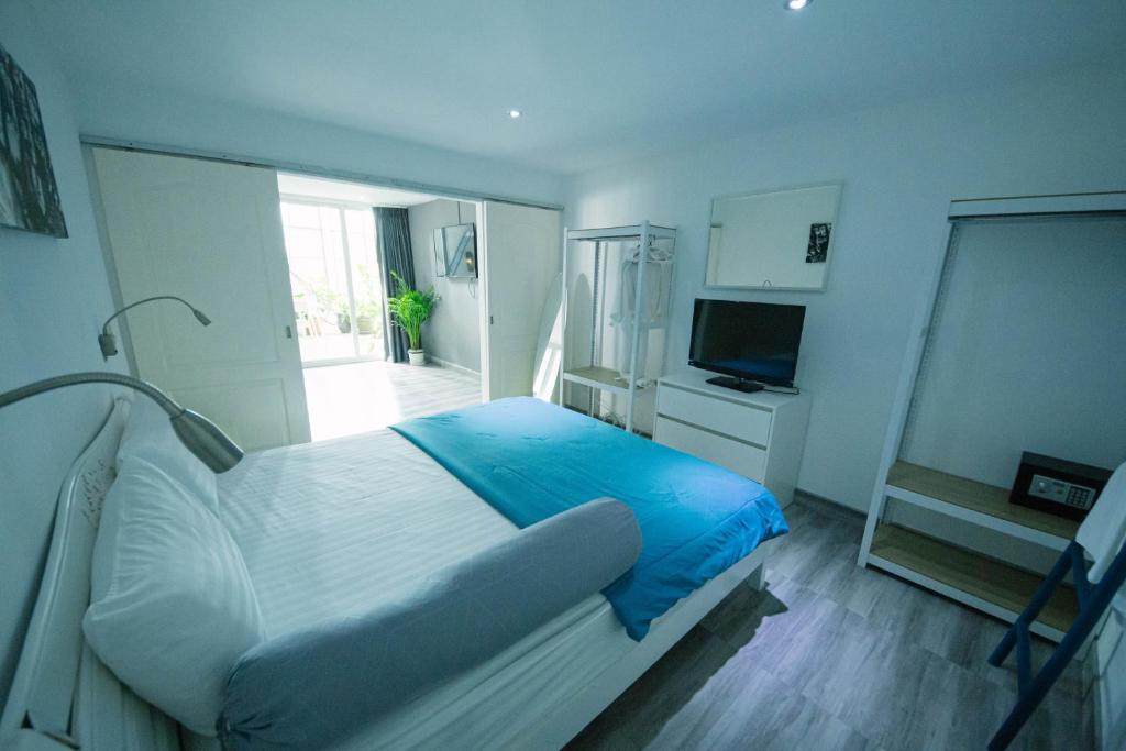 Penthouse Suite